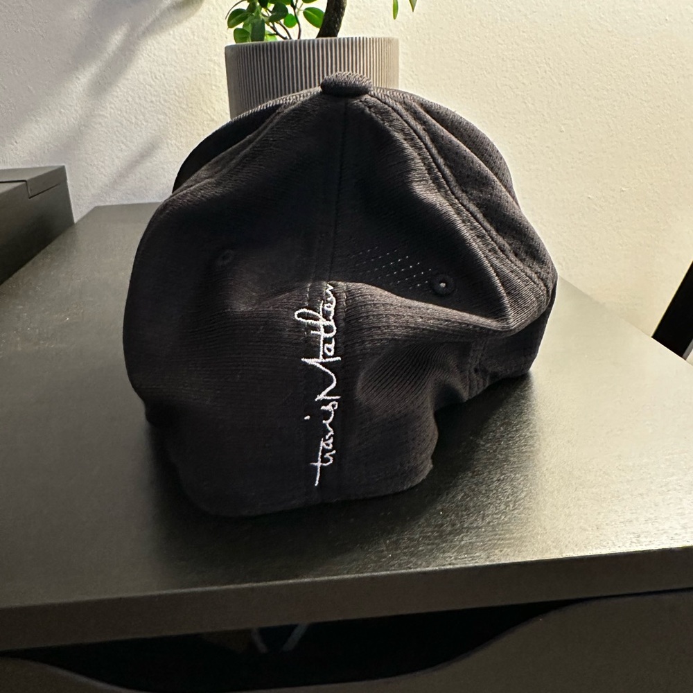 Travis Mathew Fitted Black Hat - Picture 3 of 4